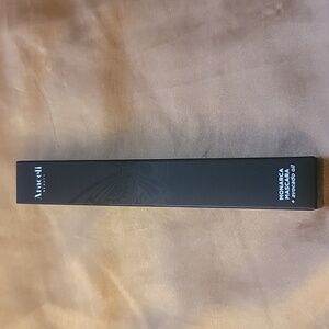 NIB Araceli Beauty Monarca Mascara BLACK